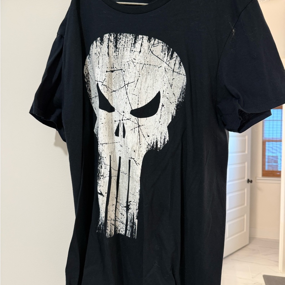 Marvel Black Punisher Skull T-Shirt - large
